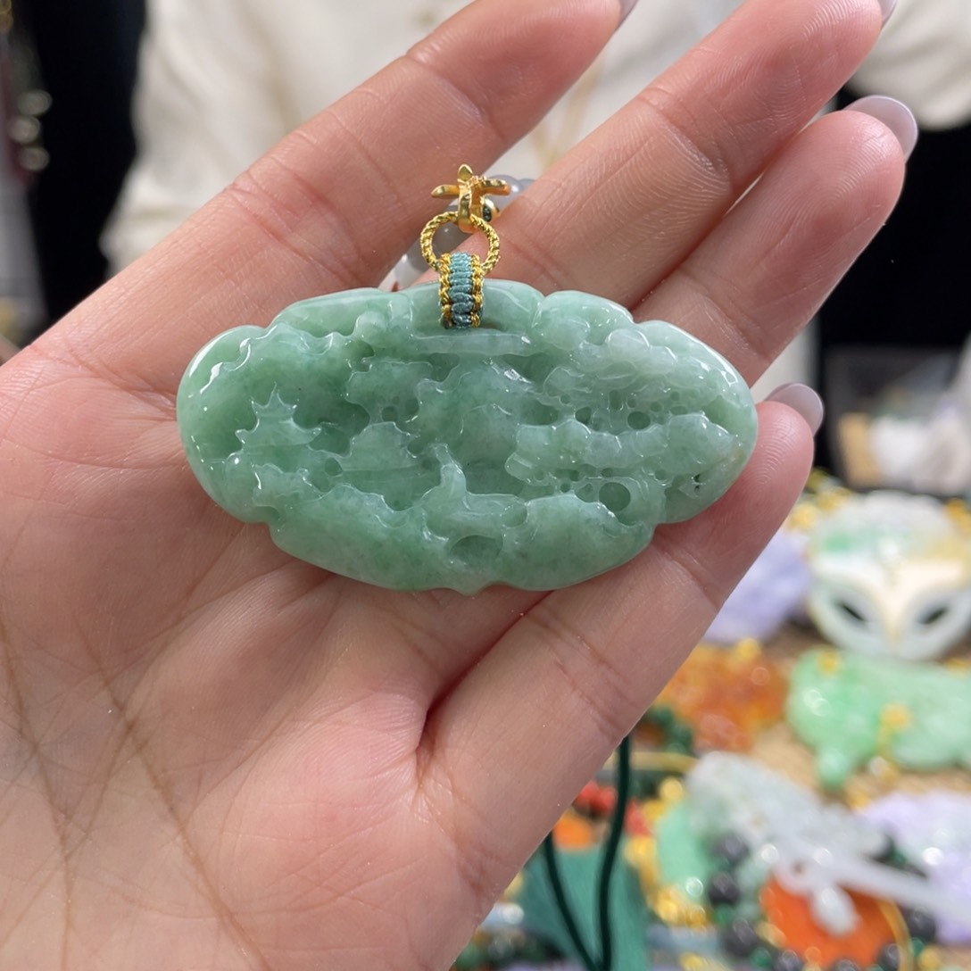 翡翠颈饰未镶嵌代编织