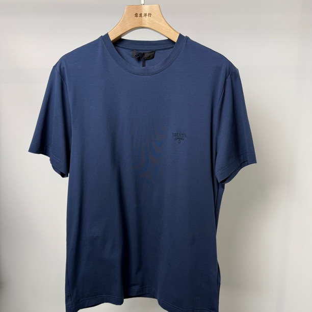 全新未使用 Prada/普拉达 男女同款百搭圆领短袖