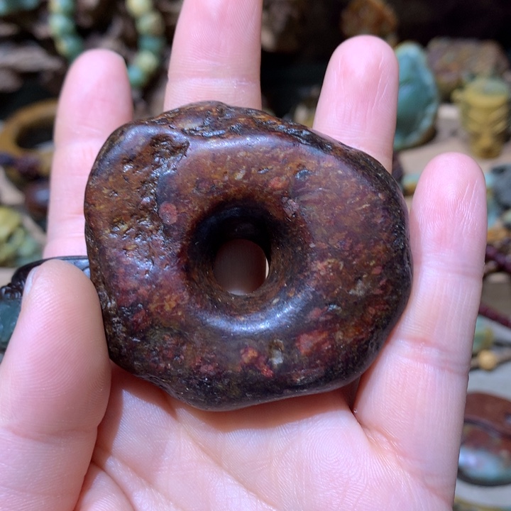 未镶嵌岫岩河磨玉（透闪石质玉）把件