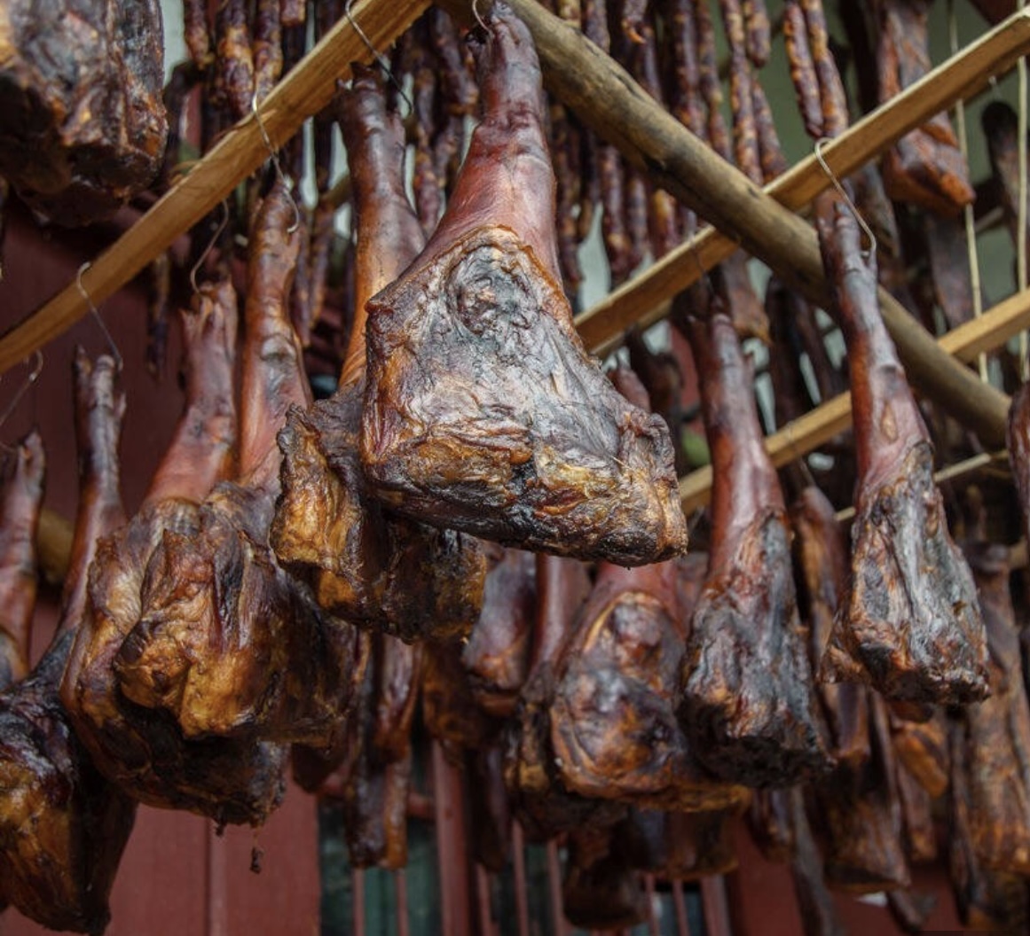 【腊猪脚】湖南农家柴火烟熏腊猪脚
