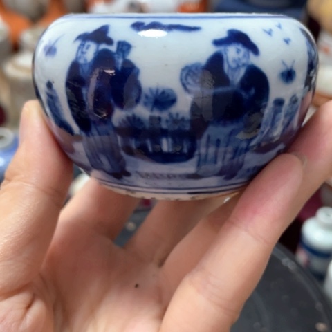 粉彩手把件鼻烟壶