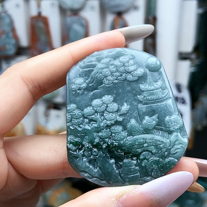 翡翠未镶嵌颈饰翡翠
