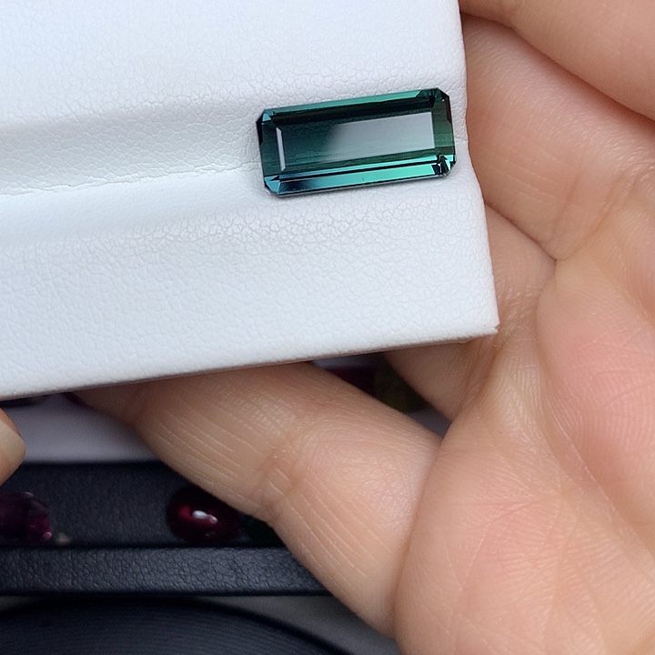 碧玺未镶嵌裸石4.45ct拉贡碧玺