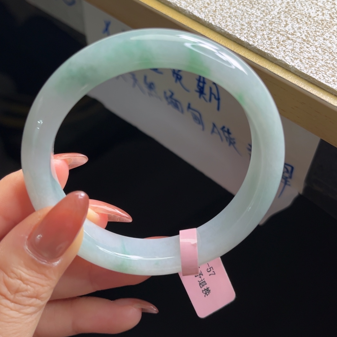 翡翠未镶嵌手镯手镯