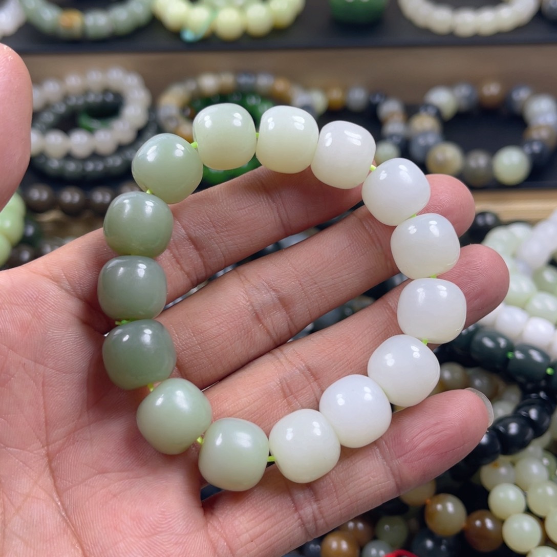 和田玉手串未镶嵌有*