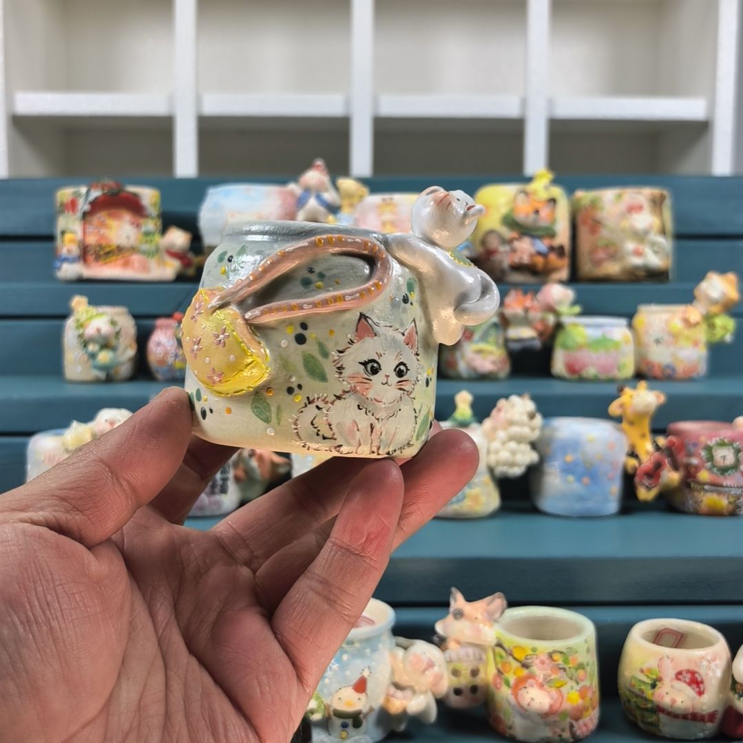 瑶****小猫咪 98 手绘多肉花盆