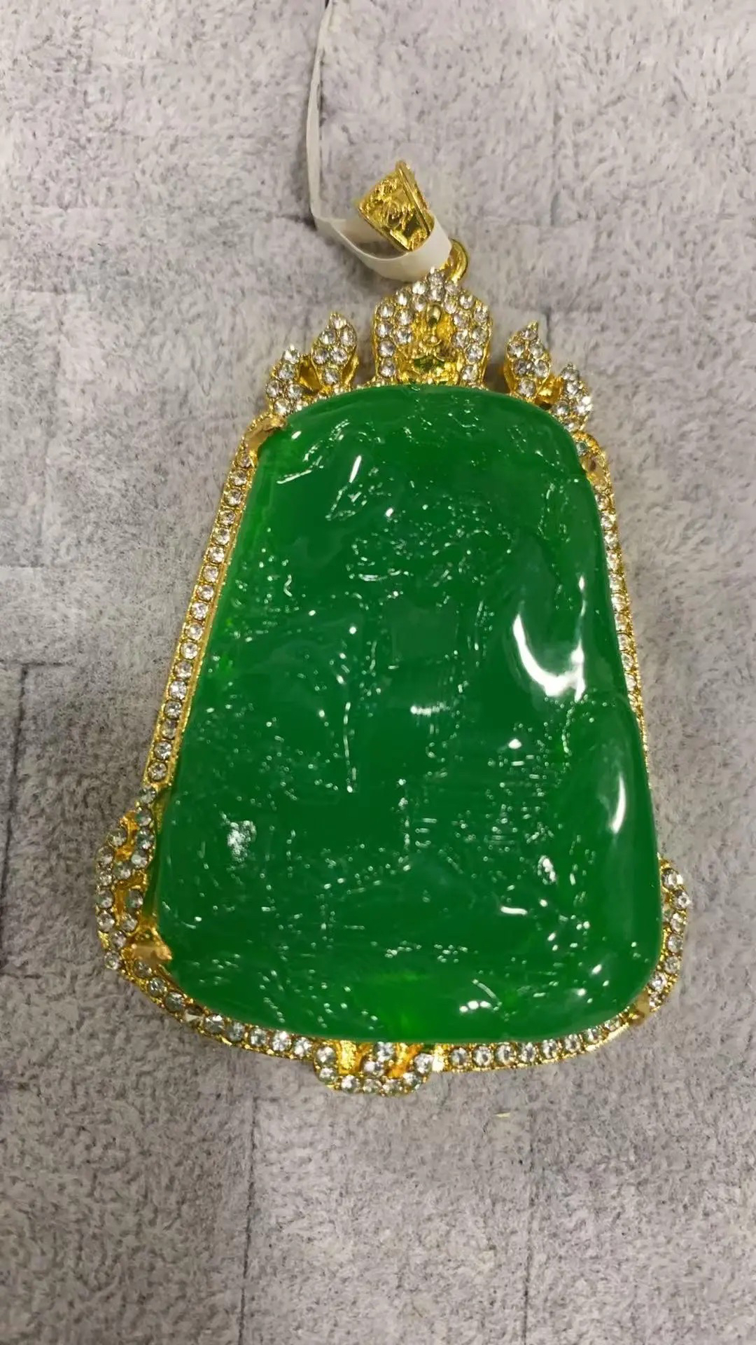 CT17绿色山水牌吊坠