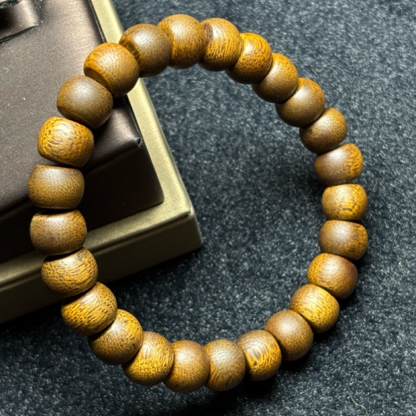 A811 越南富森红土糖结奇楠沉香手串10mm