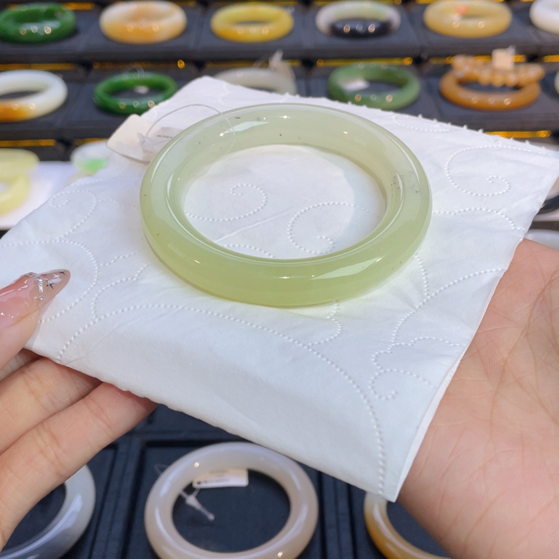 和田玉手镯未镶嵌翠****6