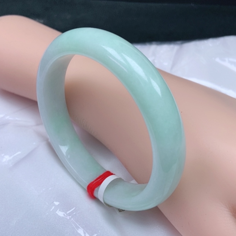 【闪购商品】翡翠手镯未镶嵌，