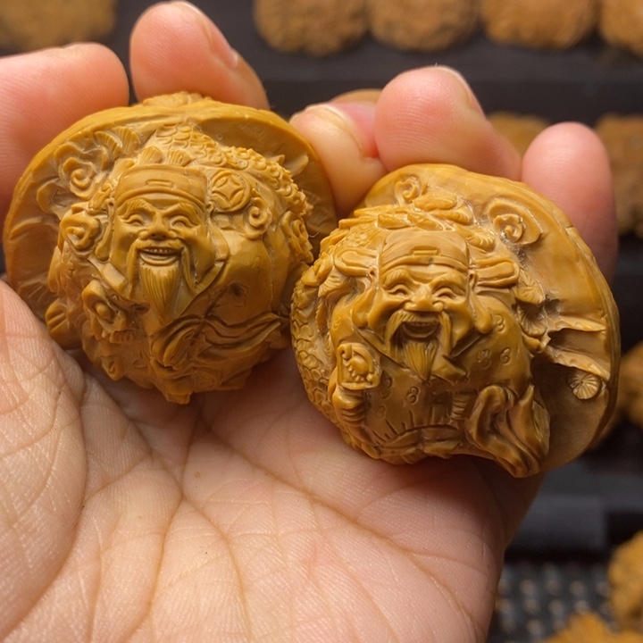 文玩核桃把件财神