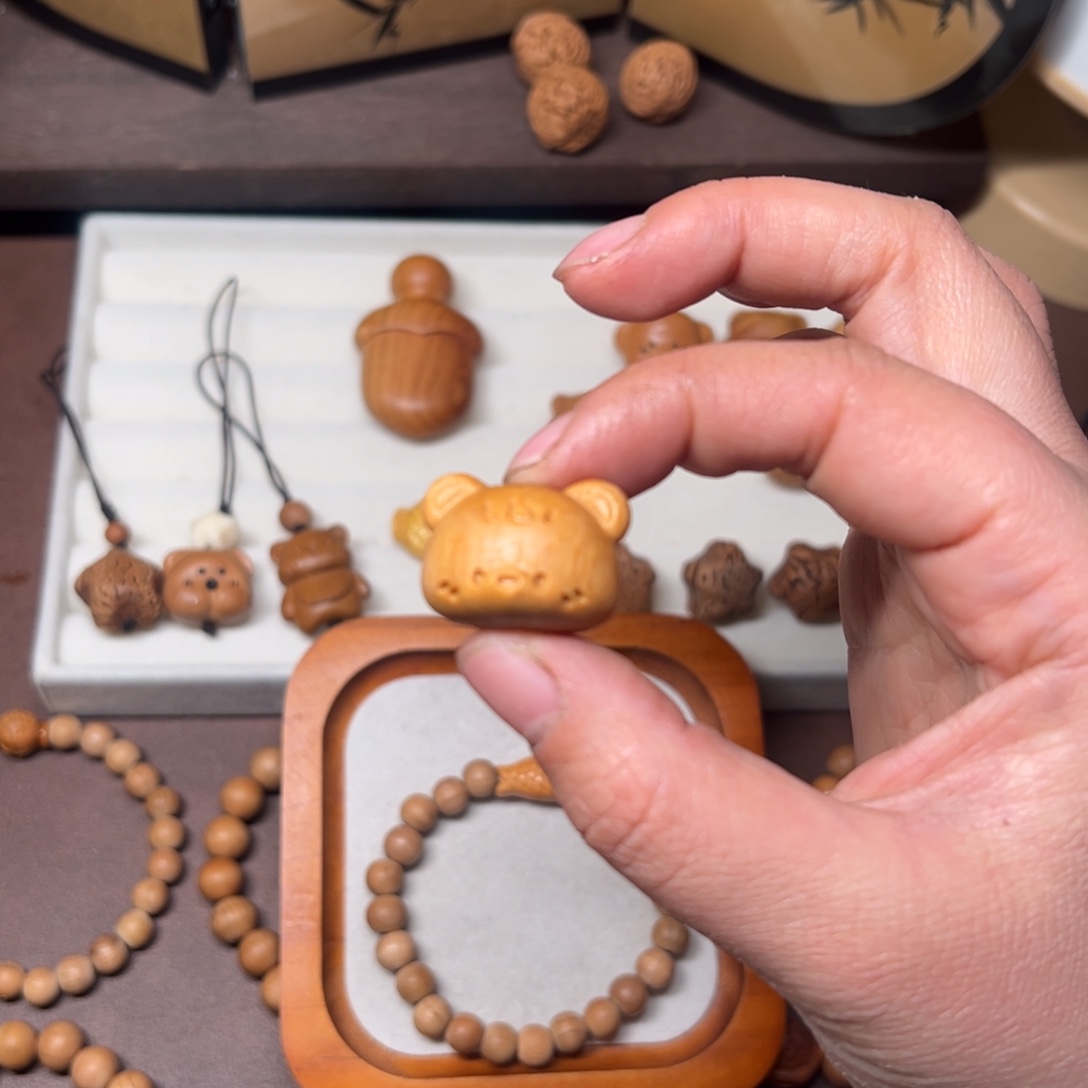 亚克力other其他（非贵金属类材质）