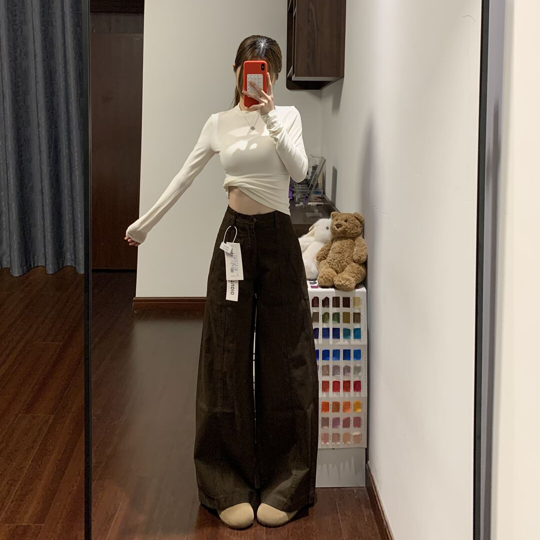 美拉德复古棕色弯刀牛仔裤女秋季2025新款高腰宽松直筒阔腿长裤子