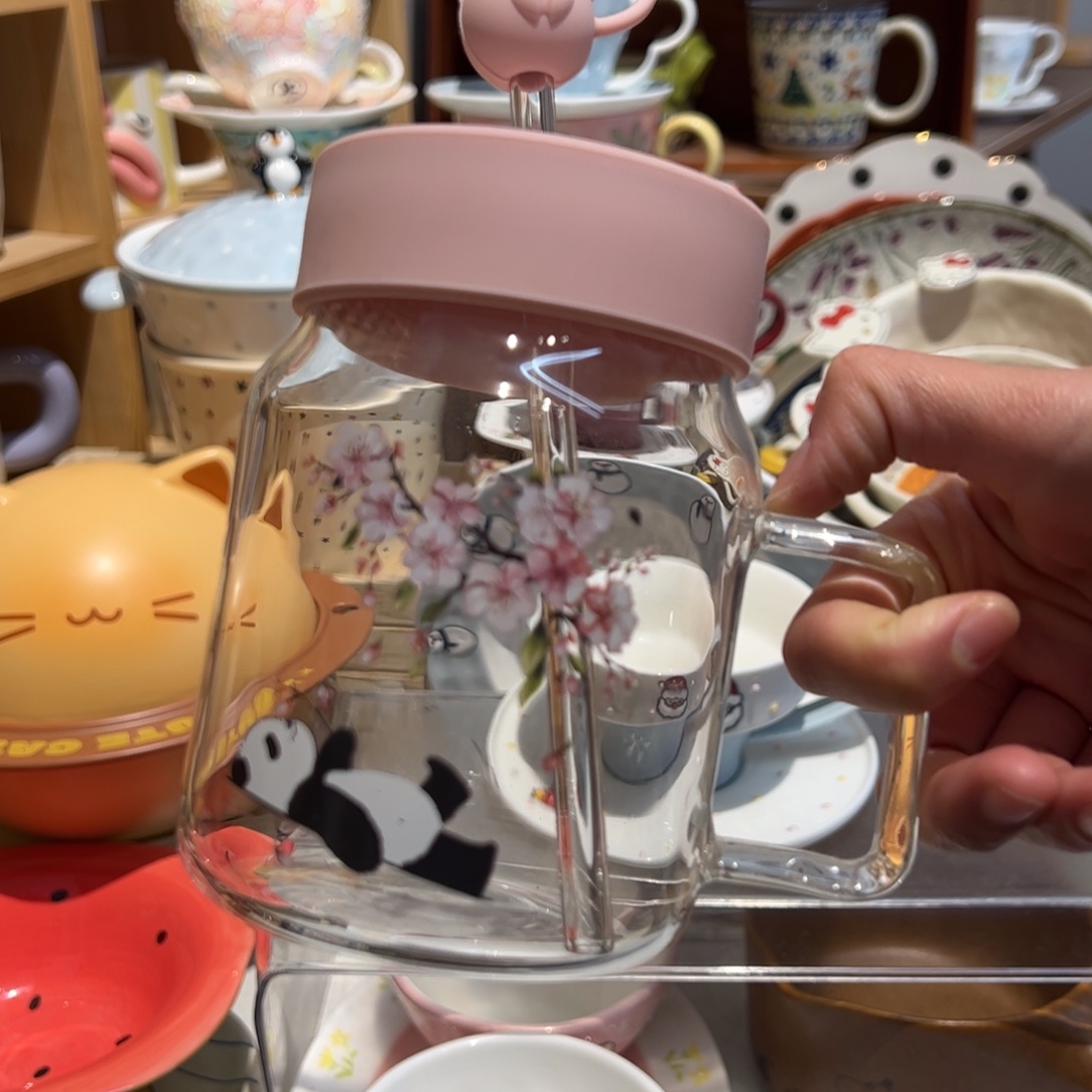 熊猫粉色玻璃吸管杯