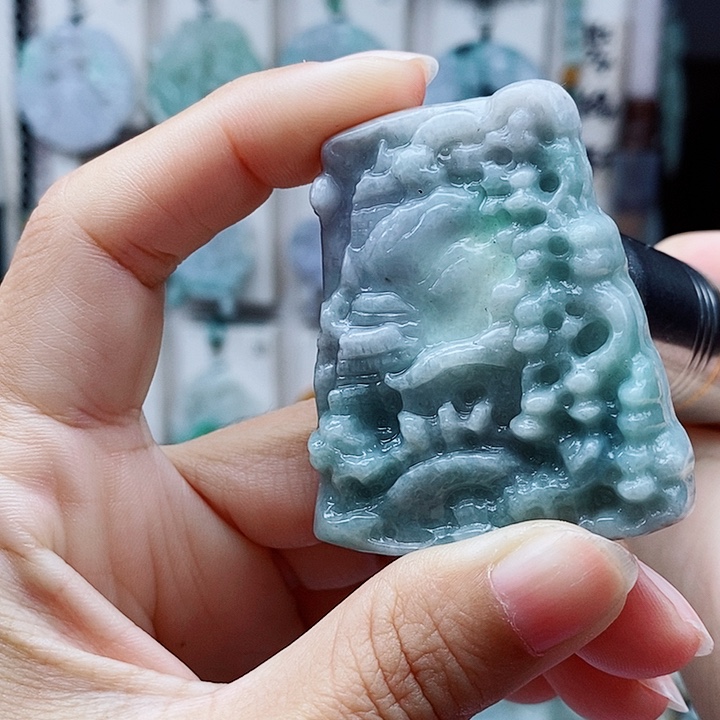 翡翠未镶嵌颈饰翡翠