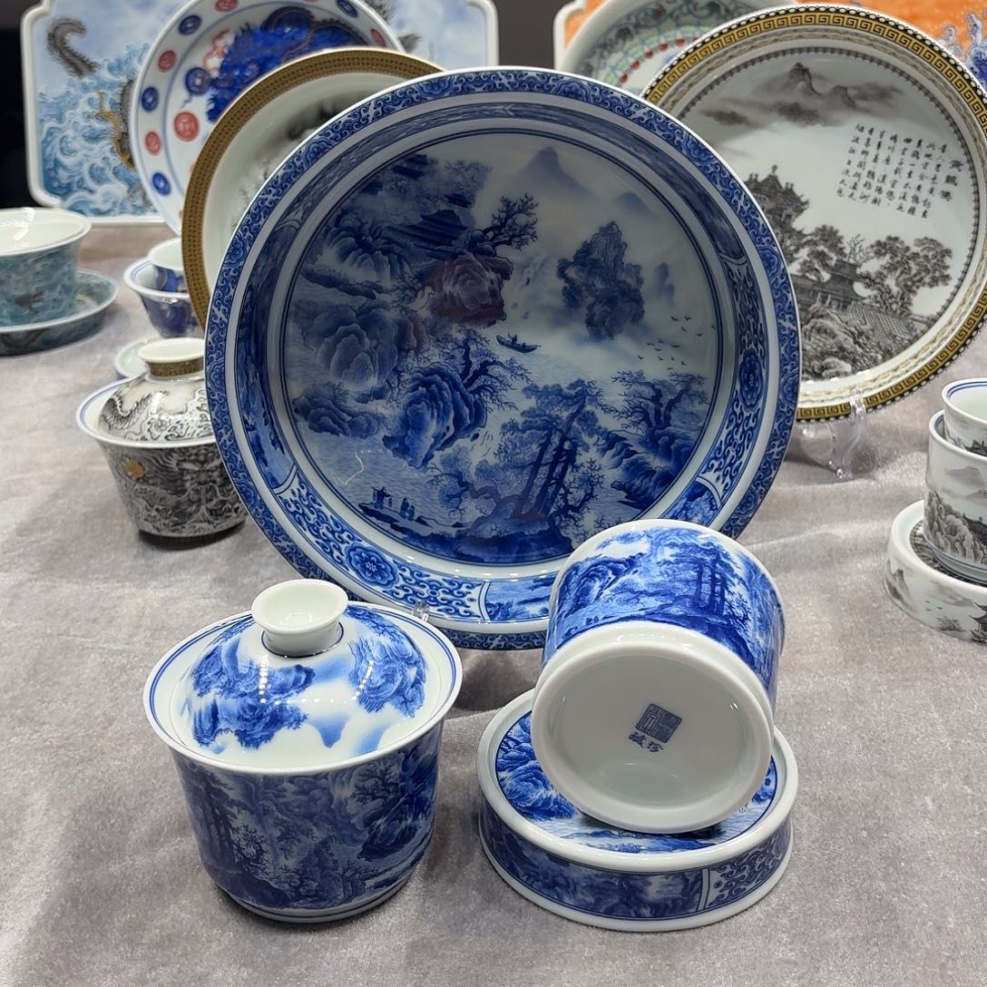 景德镇市和上海浦东新区的