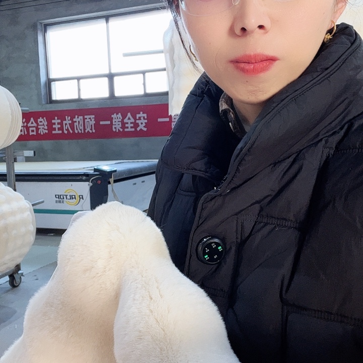 毛绒高*骅飘窗垫窗台垫