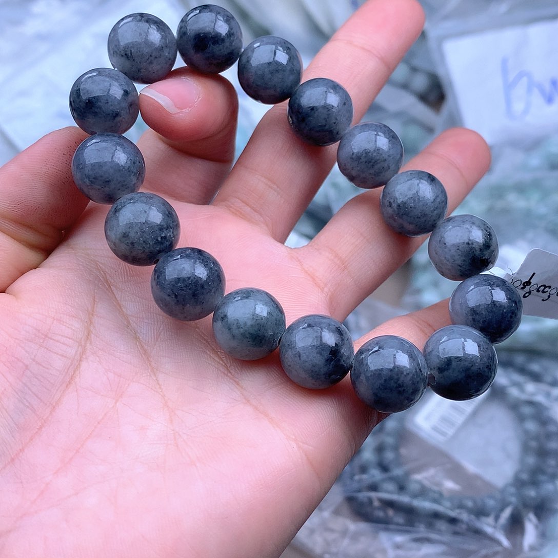 未镶嵌手串定制翡翠