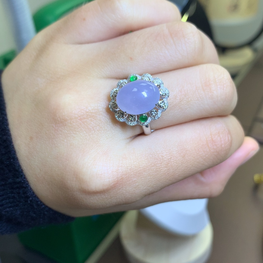 翡翠颈饰18K金镶嵌翡翠