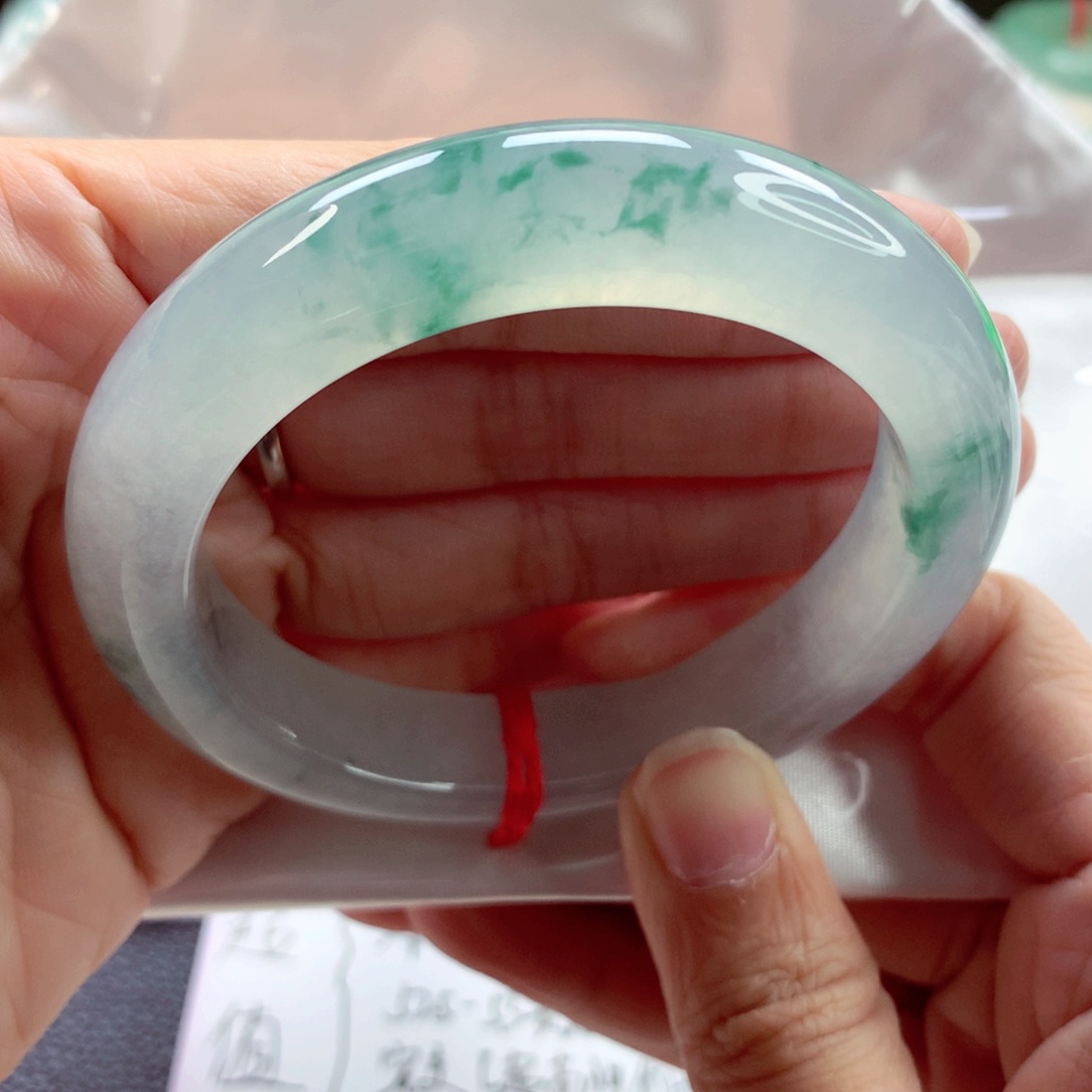 翡翠手镯未镶嵌56.7毕业起光飘花A