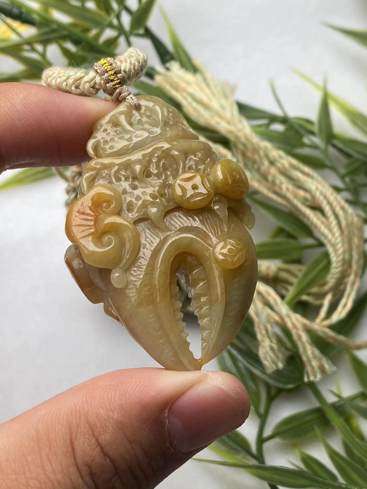 天然缅甸A货翡翠有钱雕刻仿古精雕复古俏色时尚