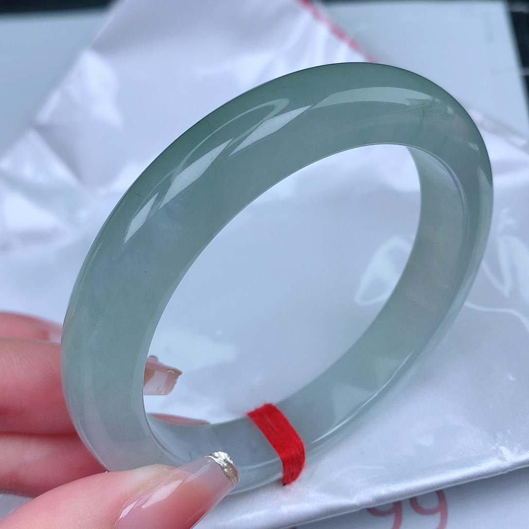 翡翠手镯未镶嵌心****念天然