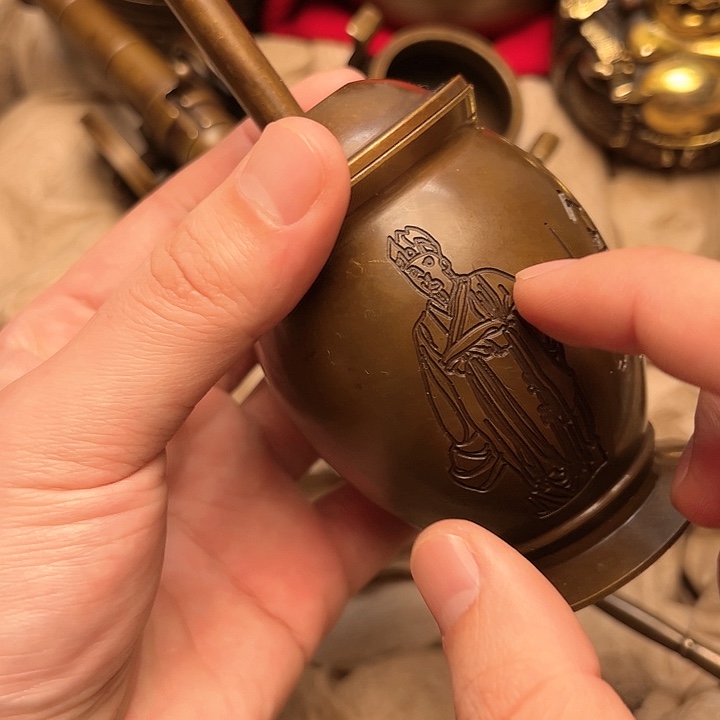 文玩铜器做工精良