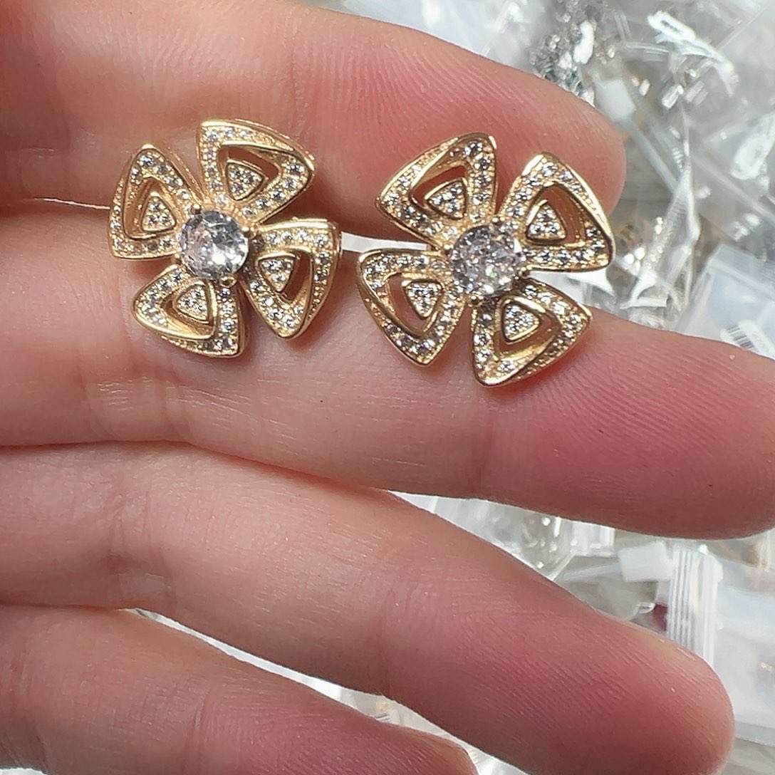 珐琅铁合金1111111