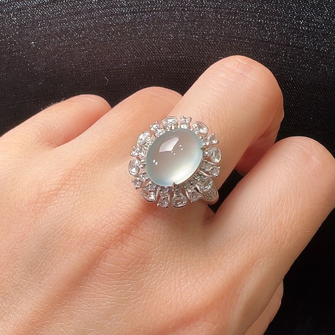 翡翠18K金镶嵌戒指戒指