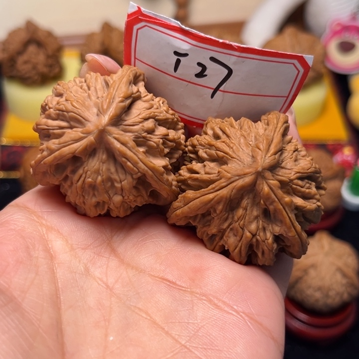 文玩核桃吊坠42全品虎头奔27