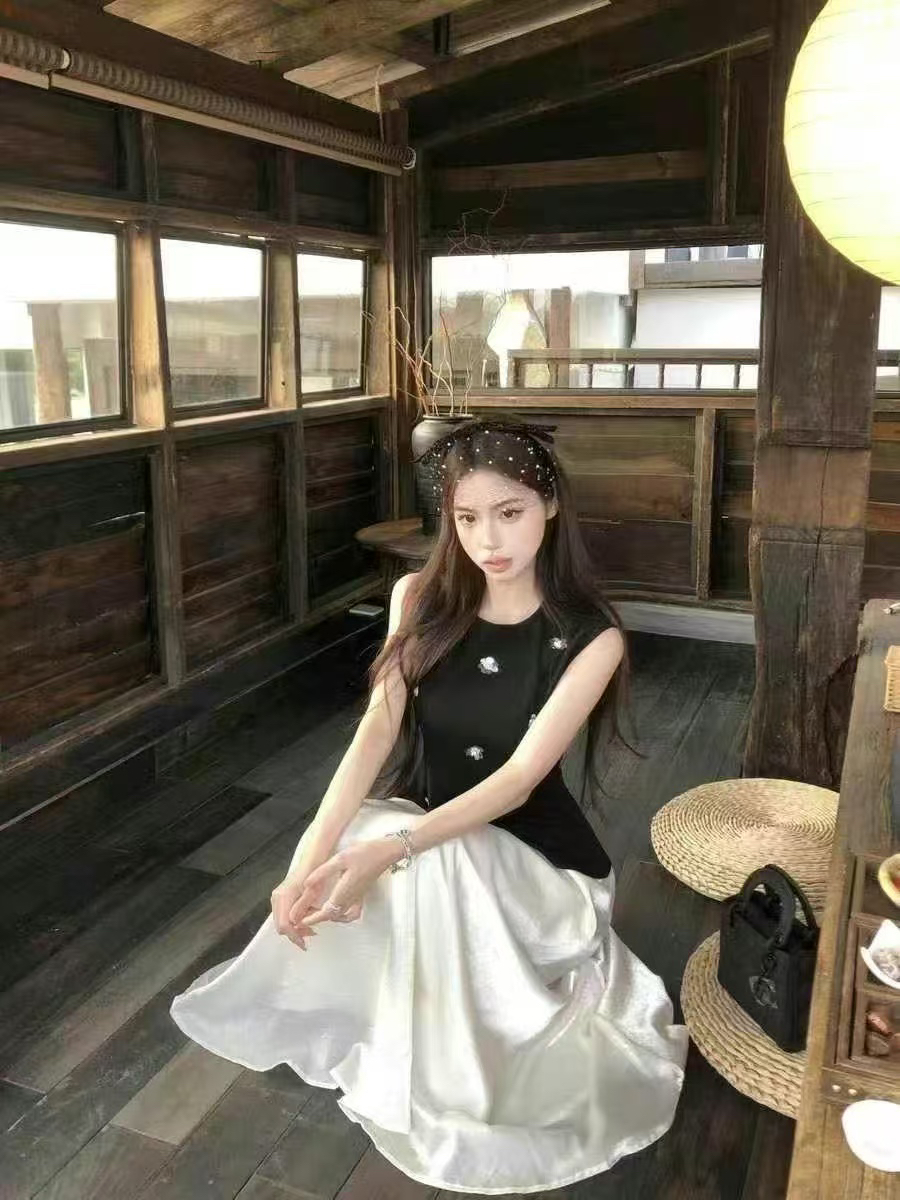 珍姐家花朵背心醋酸半身裙两件套6653货号