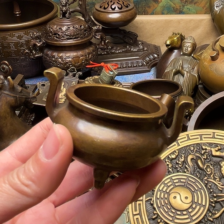 精美铜器批发档口