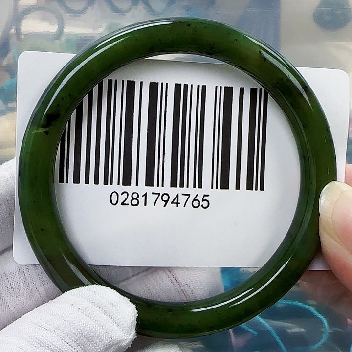 和田玉未镶嵌手镯包容58