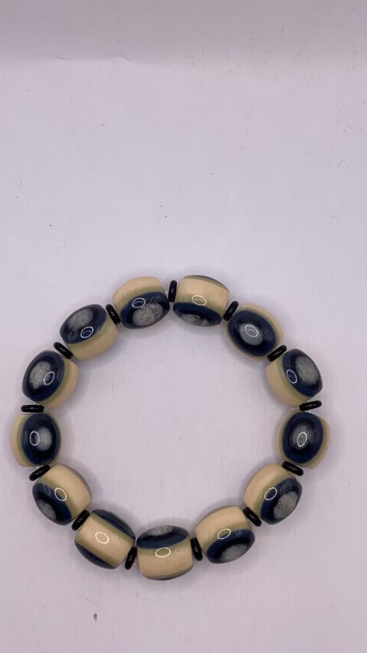 CY139【创艺家】设计时尚气质手串（多样性发货发其一）