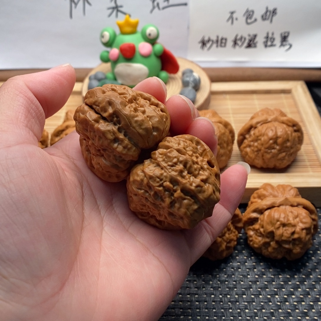 文玩核桃把件三角边40