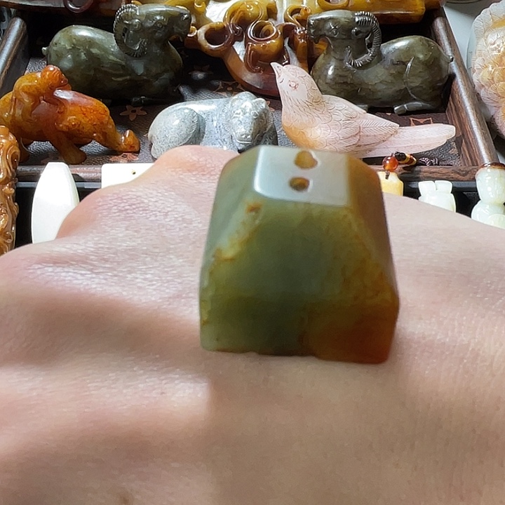 和田玉（糖玉）未镶嵌挂件