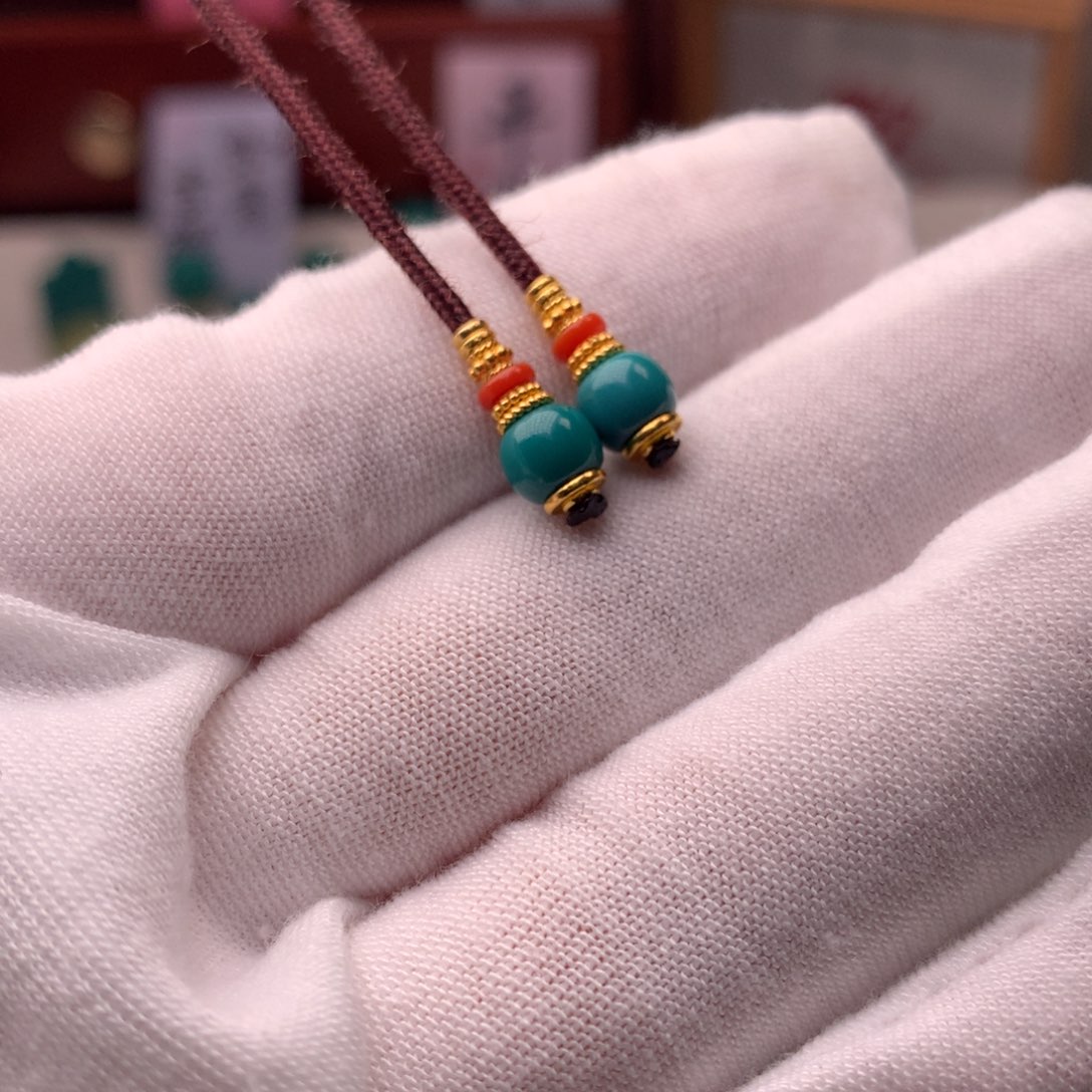 浮***哥绿松石18K金镶嵌配饰