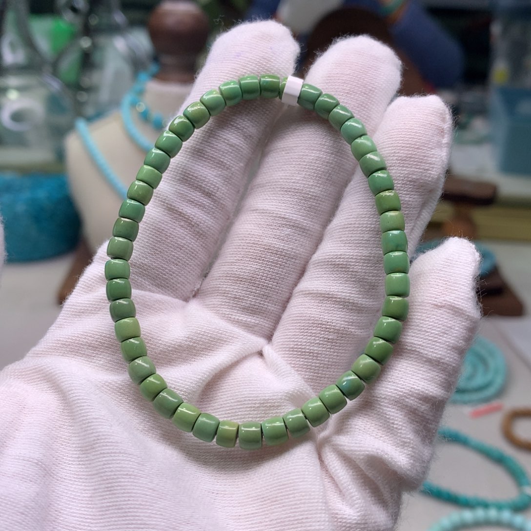 绿松石配饰未镶嵌