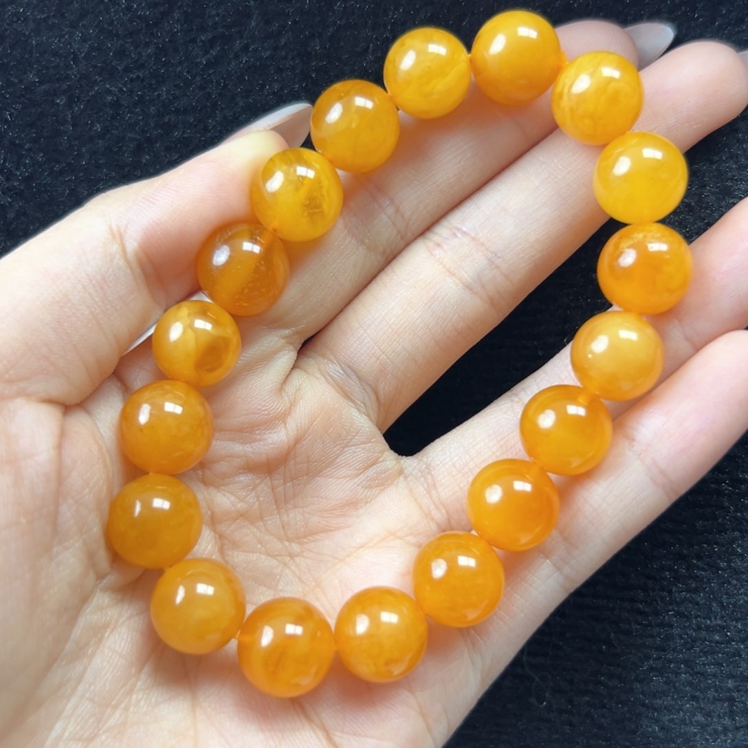 未镶嵌琥珀珠宝奇石