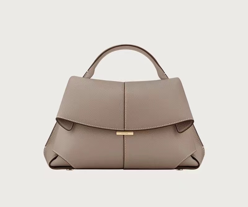 黑色真皮高定经典时尚单肩女包60