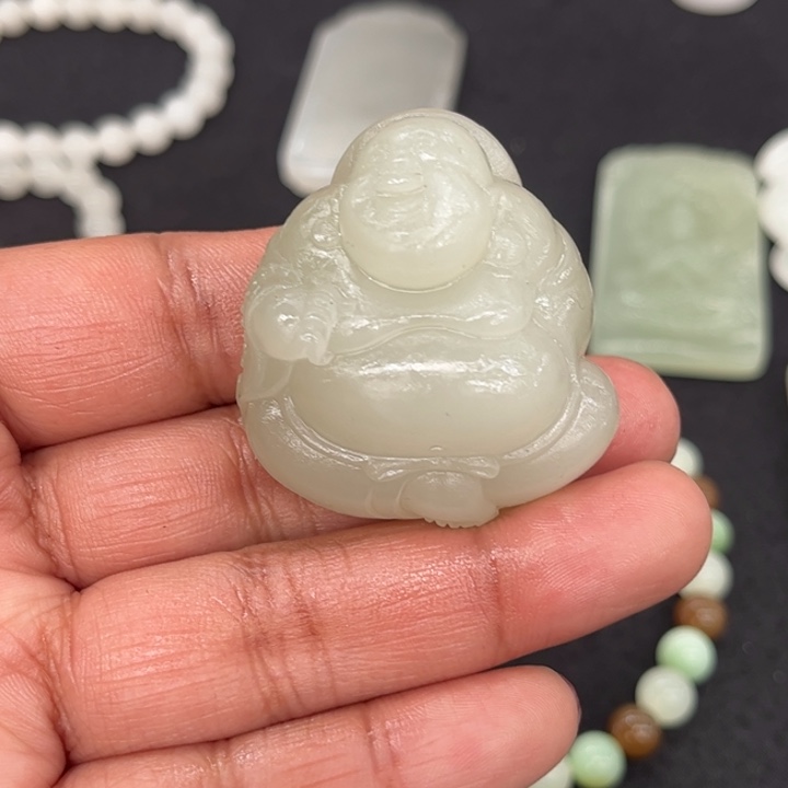 和田玉挂件18K金镶嵌