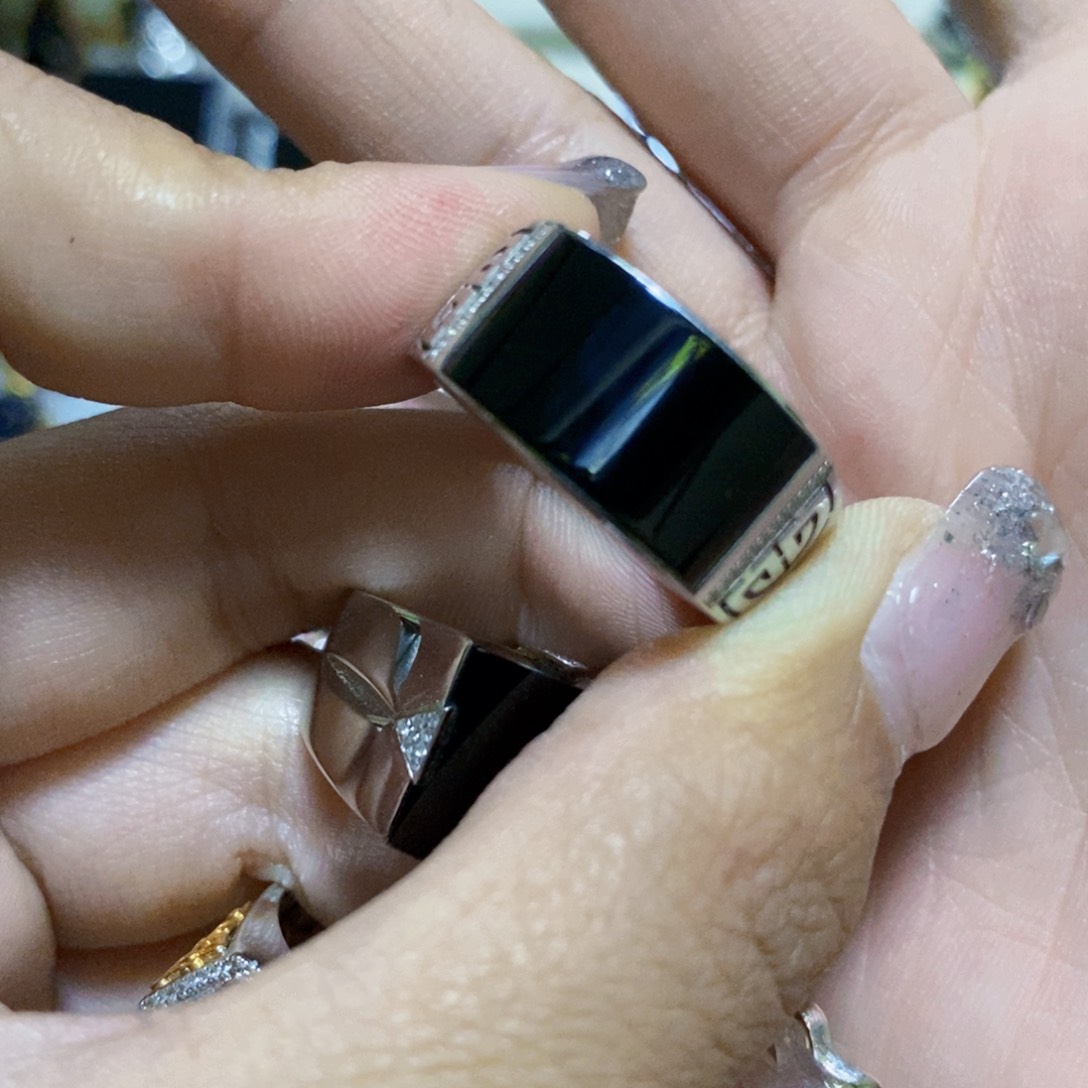 定制翡翠18K金镶嵌亮*墨翠