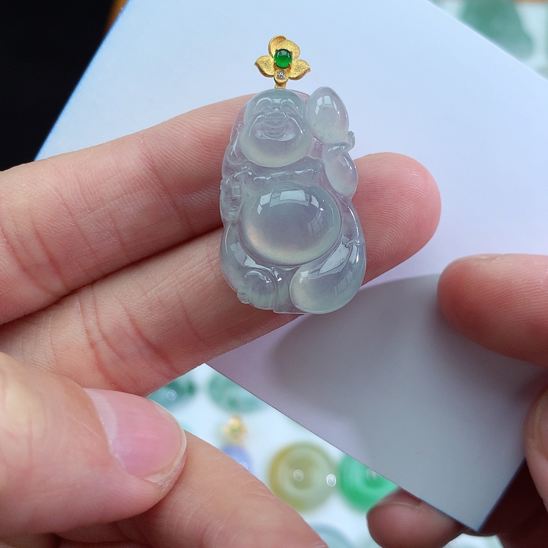 翡翠颈饰18K金镶嵌冰种布袋佛