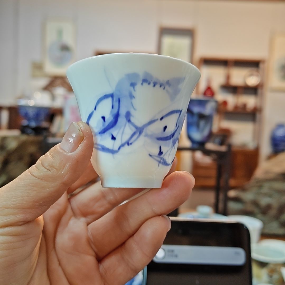 欧**雨景德镇手工手绘虾趣主人杯