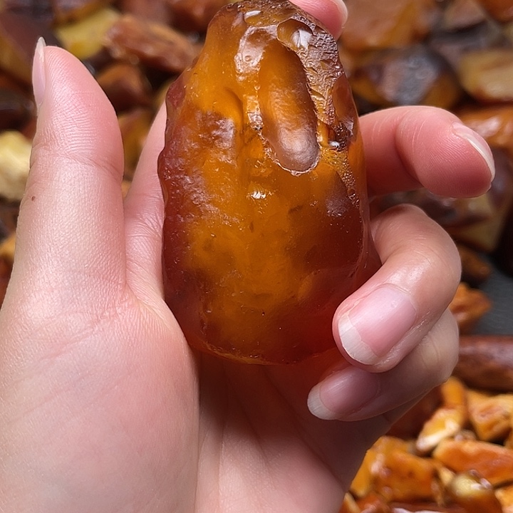 王***圣定制琥珀妖花手把挂件可以