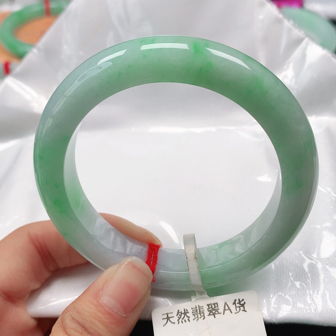翡翠手镯未镶嵌天然翡翠手镯54