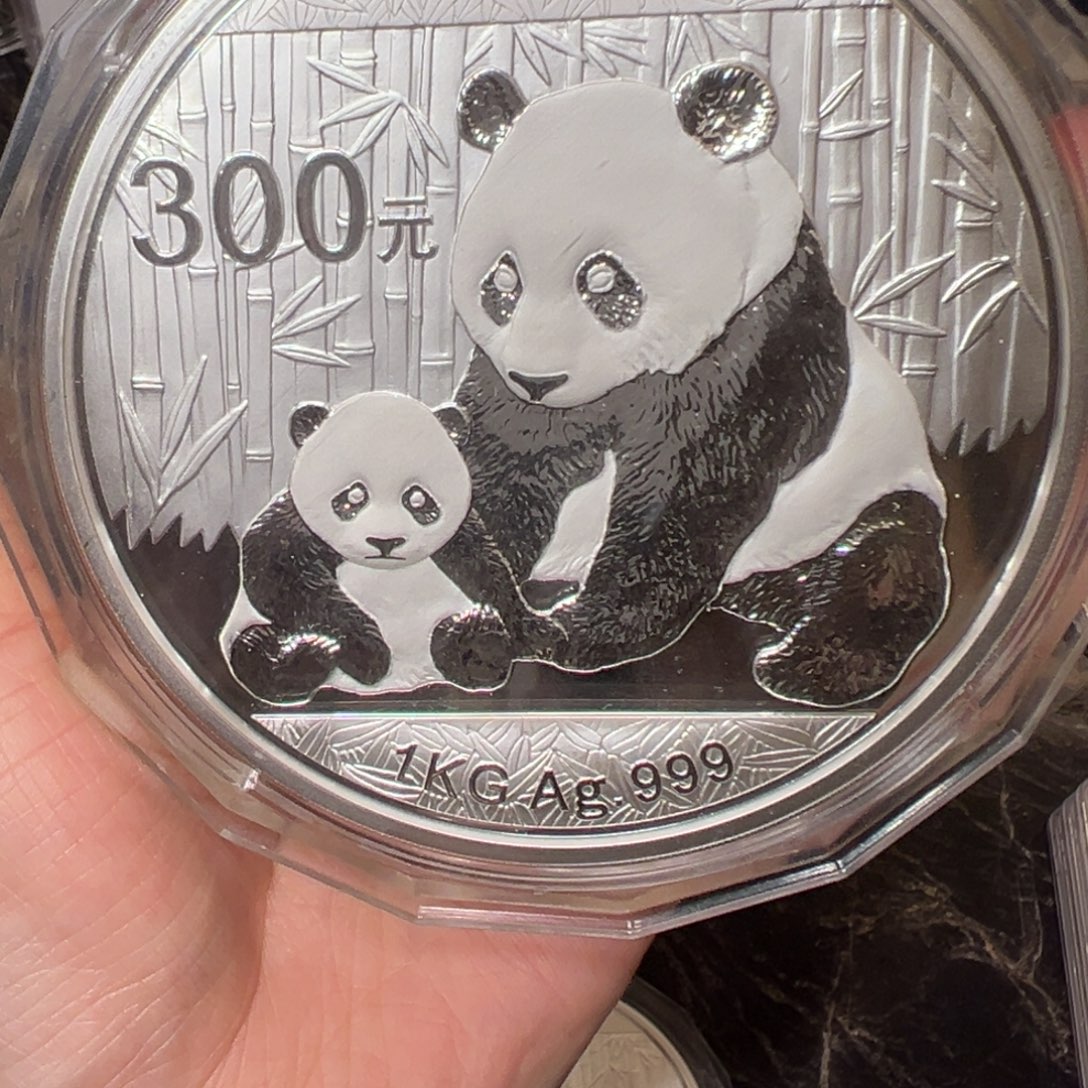 纯银2012公斤猫带证书盒子