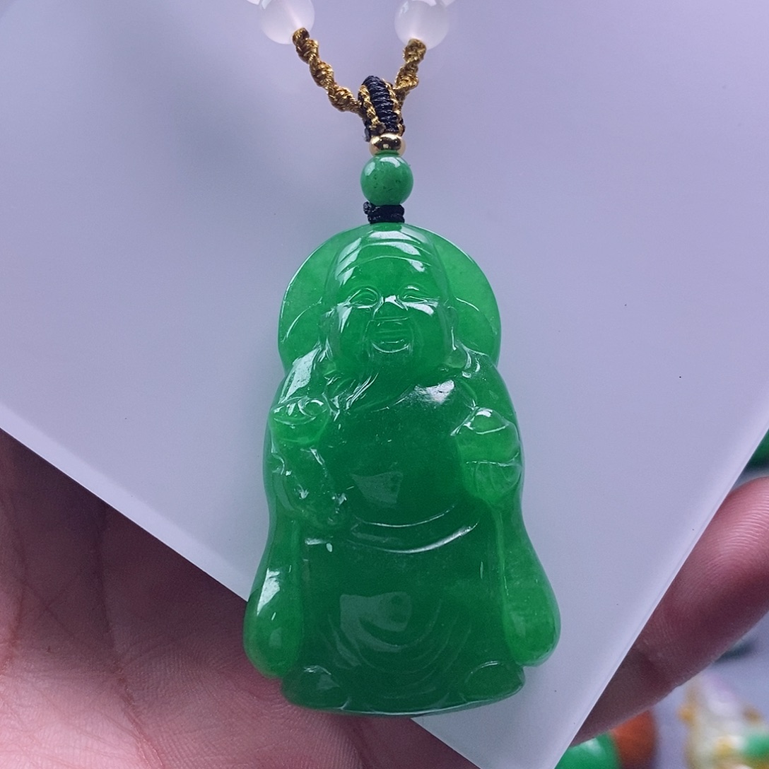 翡翠未镶嵌吊坠(赠链)