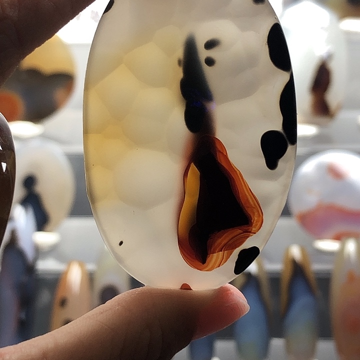 玛瑙/玉髓未镶嵌珠宝半成品578霞