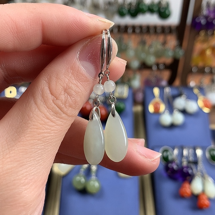 和田玉耳饰银S925镶嵌水滴